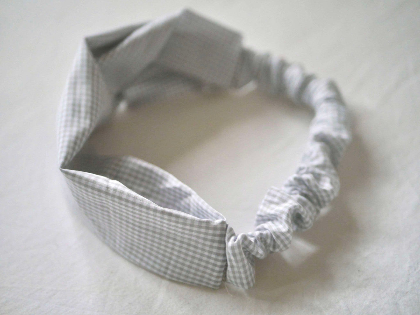 Hairband - Small gray squares