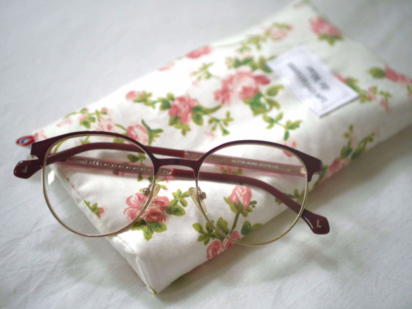 Eyeglass pouch - pastel elegance