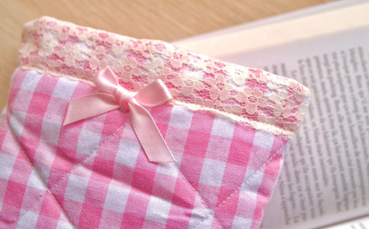 Pochette pour livre de poche - Rose - Les créations de Mae